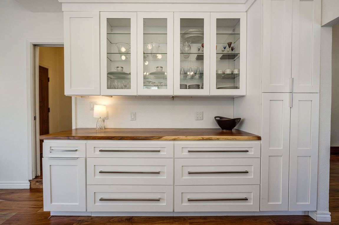 Built-in pantry