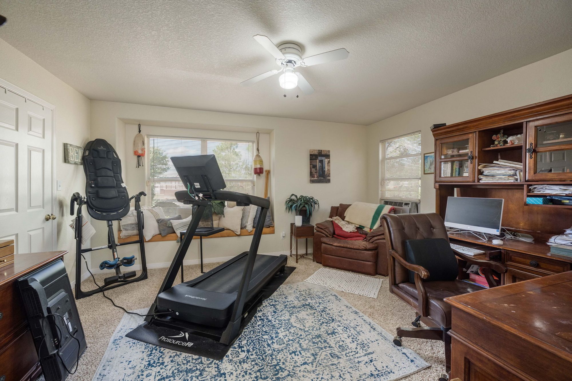 Bedroom with window bench