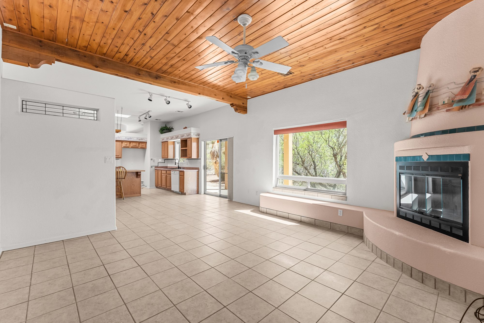Great room open to the kitchen